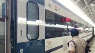 Lucknow Gorakhpur | Vande Bharat Express | mini Vande Bharat