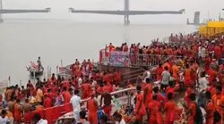 सावन के पहले ही दिन सुल्तानगंज में उमड़ा कांवड़ियों का जनसैलाब, बोल -बम के नारों से गूंजा शहर