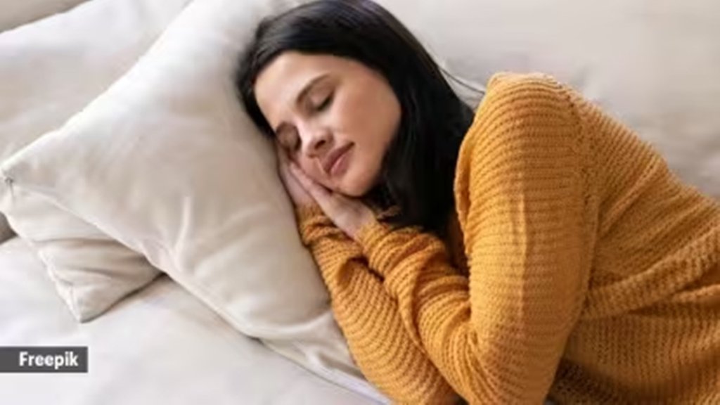 sleeping | women