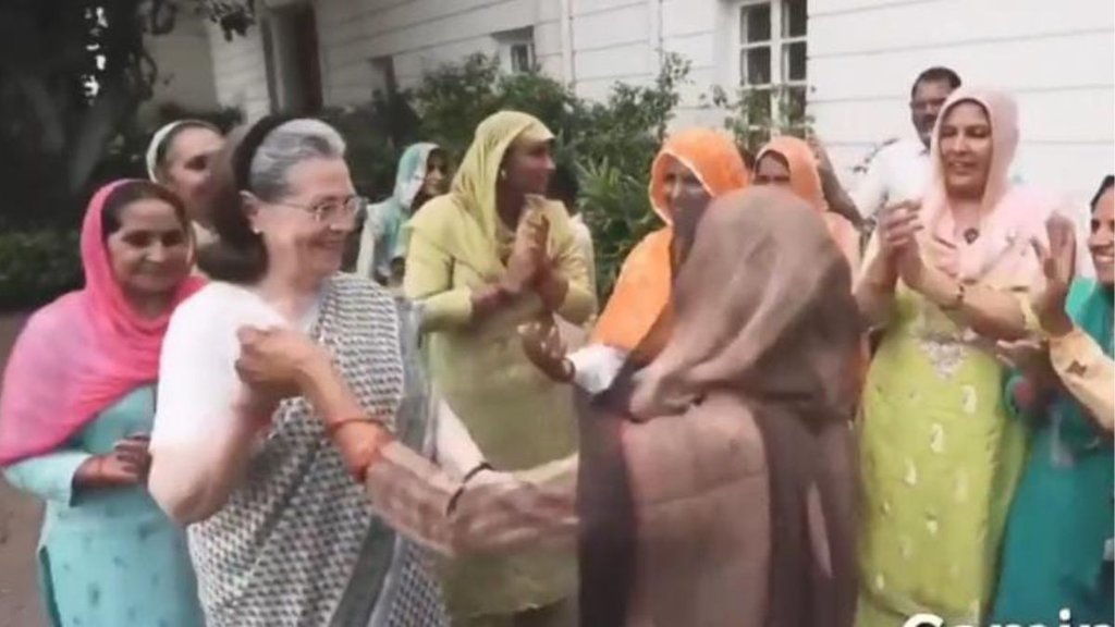 sonia gandhi dancing| congress|