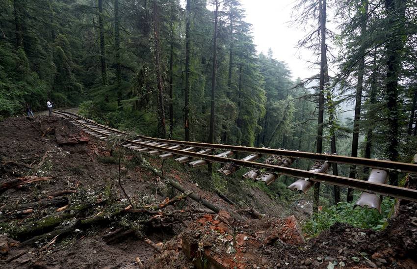 cloudburst solan district