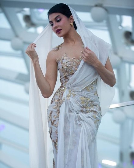 Jacqueline Fernandez white dress