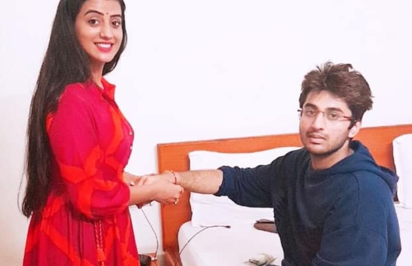 Bhojpuri Stars Real Brother And Sisters