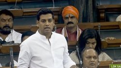 आखिर सदन में एकनाथ शिंदे के बेटे अचानक क्यों पढ़ने लगे हनुमान चालीसा? देखिए वीडियो