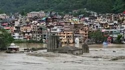 Jansatta Editorial: हिमाचल प्रदेश में बारिश व बादल फटने से व्यापक तबाही