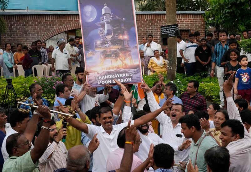 successful landing of Chandrayaan-3