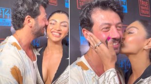 Jad Hadid-Akanksha Puri Kiss