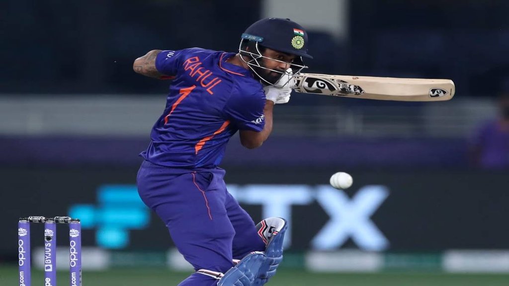 KL Rahul | Yuvraj Singh | MS Dhoni | Asia Cup | R Ashwin | Team India |