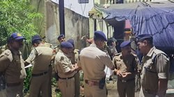 बच्चे के जन्म पर परिवार ने नहीं दिए 51000 तो नाराज हो गए किन्नर, उठा ले गए फैमली का एक सदस्य