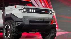Mahindra Thar e revealed: महिंद्रा ने दिखाया थार का फुल इलेक्ट्रिक एडिशन, जानें डिजाइन से लेकर बैटरी पैक, डायमेंशन और लॉन्च टाइमलाइन
