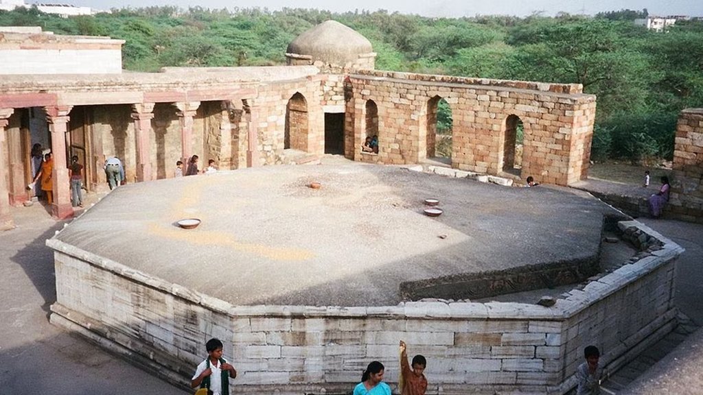 Muhammad Gari | Tomb