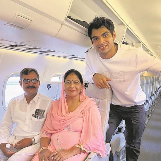 neeraj chopra family