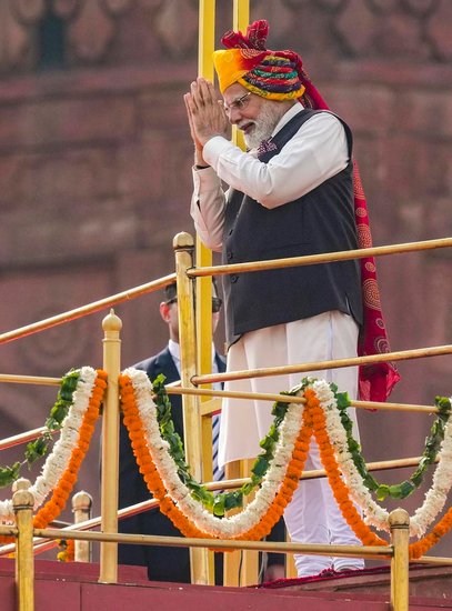 pm modi turban on independence day
