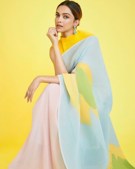 Deepika Padukone in pestle Saree 