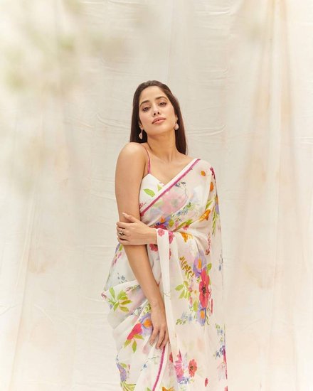 janhvi kapoor dress