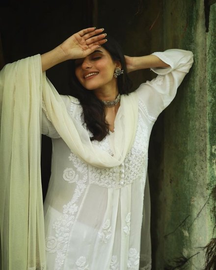 Avantika Dasani in White Suit