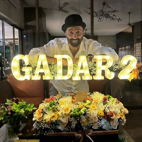 gadar 2 fees