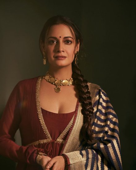 Dia Mirza style