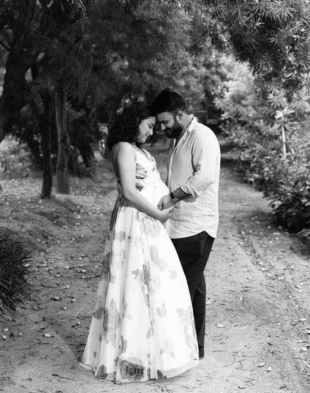 Swara Bhasker maternity shoot