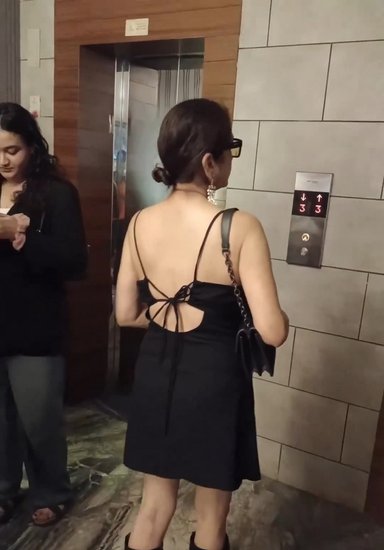Neena Gupta in short dress