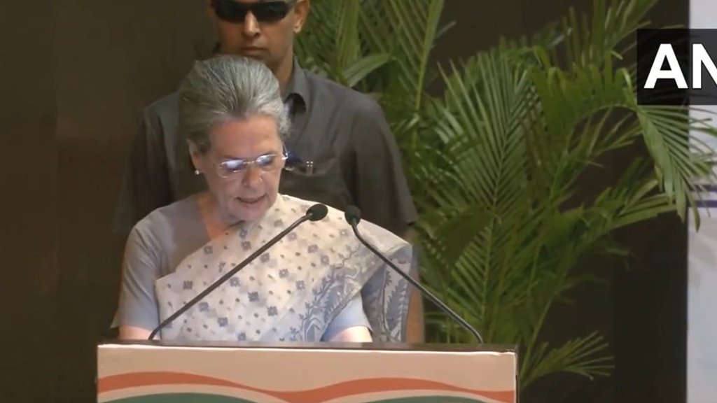 Sonia Gandhi | Congress | Rajiv Gandhi