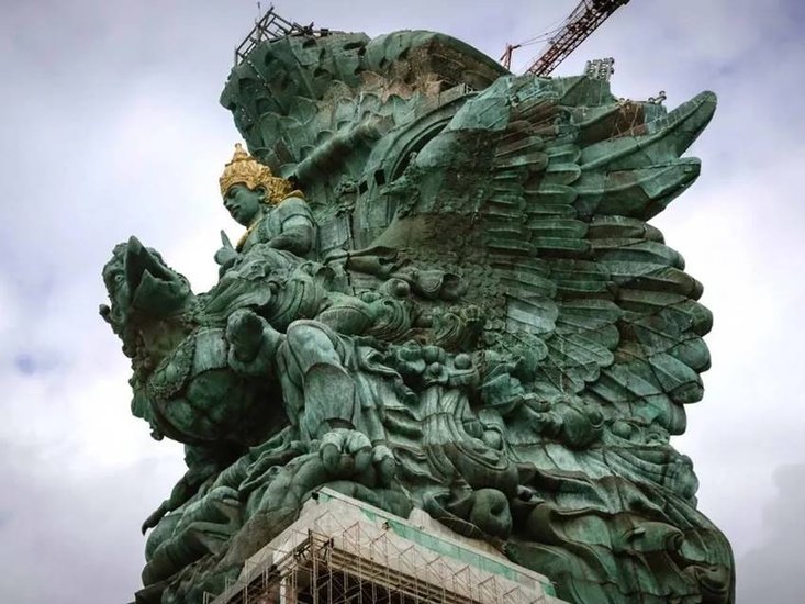 Lord Vishnu on garuda indonesa,