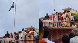 झंडा फहराने के लिए आपस में भिड़े जेडीयू नेता और प्रिंसिपल, वायरल हो रहा है वीडियो