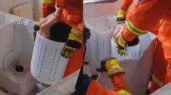 Video: वॉशिंग मशीन में बुरी तरह फंस गया बच्चा; फायर ब्रिगेड के लोगों ने ऐसे बचाई जान