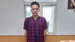 फ्लाइट में यात्री ने एयर होस्टेस से की छेड़खानी, गलत तरीके से छुआ, कहा- मैं 51 साल से तुम्हारे जैसी लड़की की तलाश कर रहा हूं…