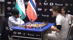 Chess World Cup Final: 32 साल के मैग्नस कार्लसन ने जीता खिताब, 18 साल के प्रज्ञानानंदा ने पेश की कड़ी चुनौती