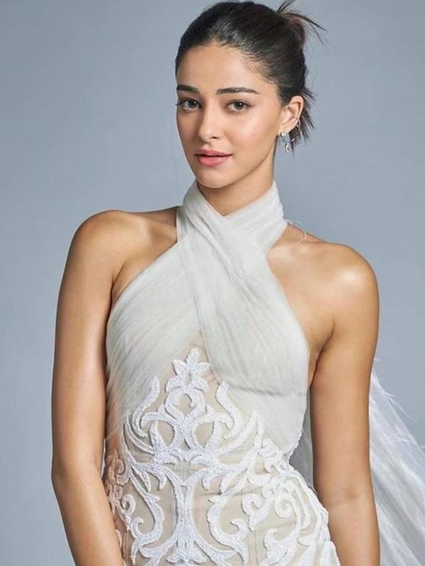 ANANYA PANDAY HALTER NECK DESIGN