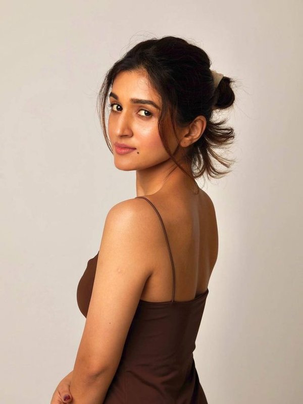 ANUPAMA BAHU KINJAL SATAL LOOK