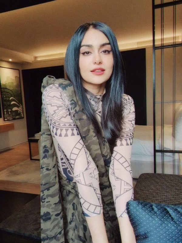 Adah Sharma Stylish outfit (7)