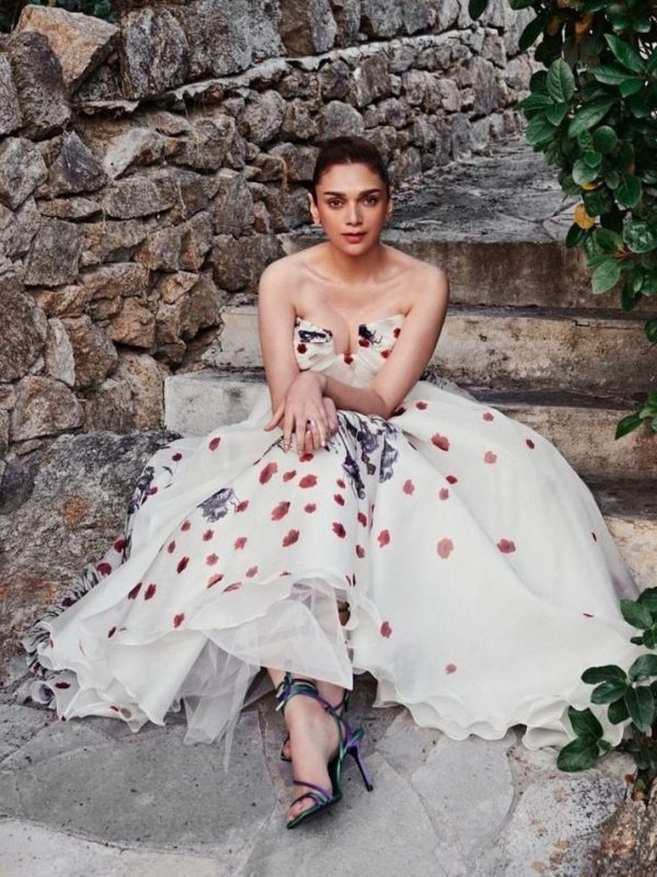 Aditi Rao Hydari (1)