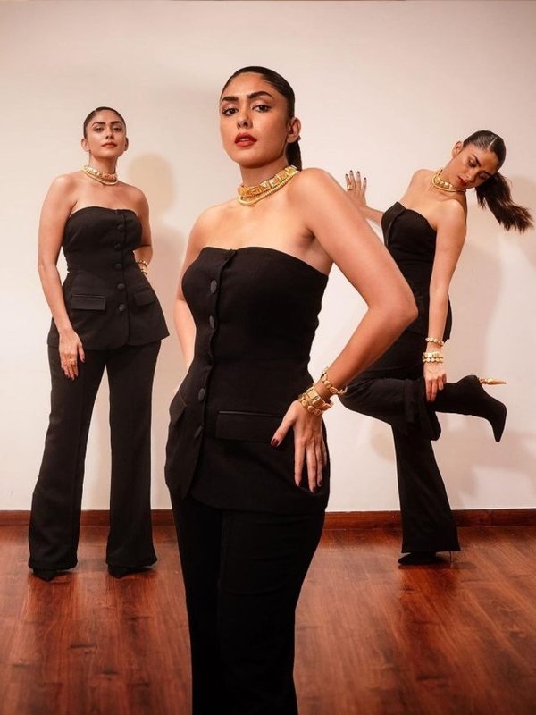 Mrunal Thakur Birthday (9)