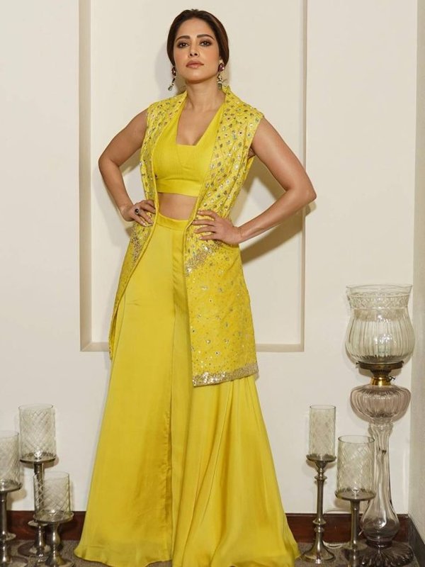 NUSHRATT BHARUCCHA IN SUNSHINE LOOK