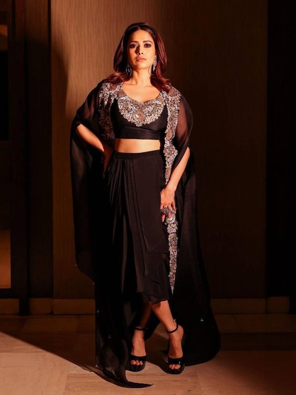 NUSHRRATT BHARUCHCHAA INDO-WESTERN STYLE