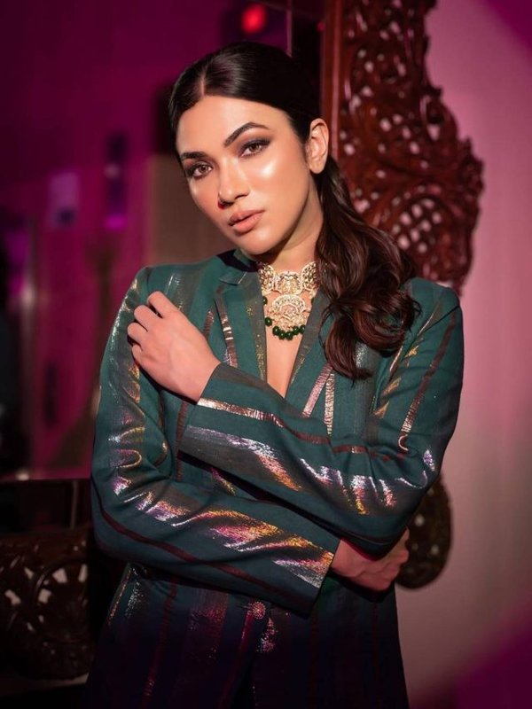 RIDDHIMA PANDIT GREEN LOOK