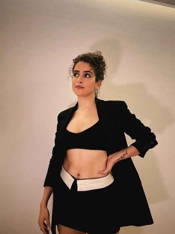 Sanya Malhotra (4)