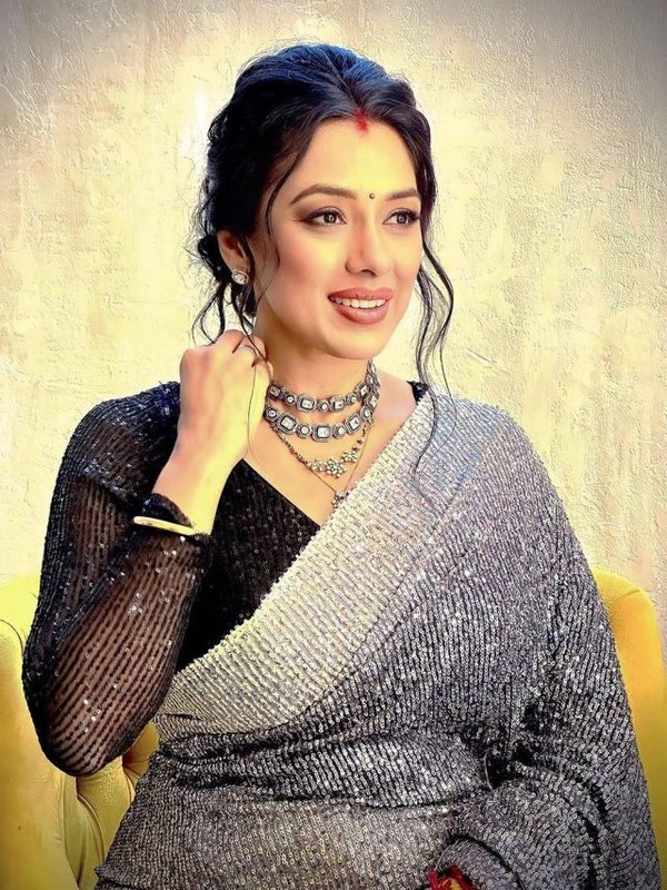 TV STARS SIDE BUSINESS