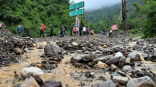 dehradun landslide| uttarakhand rain| jakhan