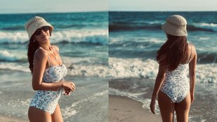 Anushka Sen gave sizzling poses in white printed monokini, was seen having fun on beach