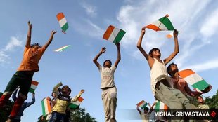 kite fly | Delhi