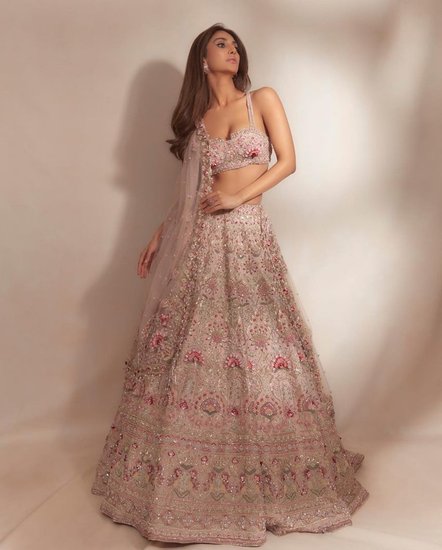 vaani kapoor in hand worked lehenga