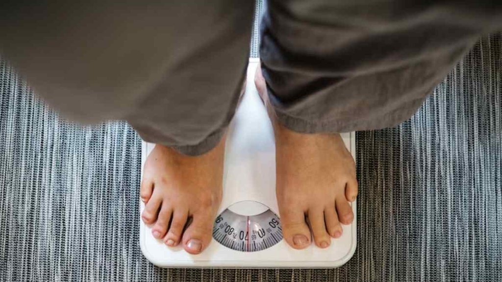 Weight Gain without any reason, Weight gain without planning, Symptoms of weigh, gain in women, weight gain test