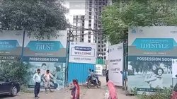 ग्रेटर नोएडा की आम्रपाली सोसाइटी में निर्माणाधीन इमारत की लिफ्ट गिरी, हादसे में चार लोगों की मौत