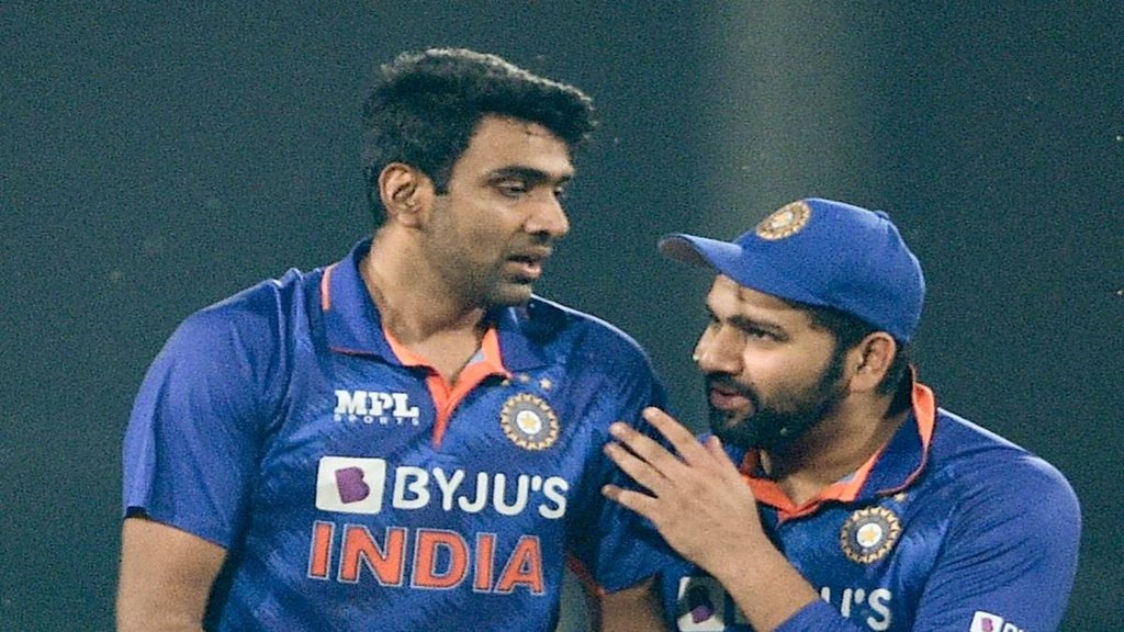 Ashwin| R Ashwin | Axar Patel | Rohit Sharma | Team India | Indian cricket team | Team India for ODI WC 2023 | World Cup | World Cup 2023 | ODI World Cup 2023 | आर अश्विन | अक्षर पटेल |