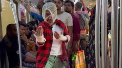 शाहरुख खान के ‘जवान’ की तरह चेहरे पर पट्टी बांध मेट्रो में लड़की ने किया डांस, खूब वायरल हो रहा है ये वीडियो