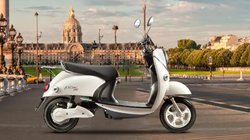 EV in Focus: स्टाइलिश डिजाइन के साथ 100 km तक की रेंज, जानें क्या हैं Evolet Polo स्कूटर की कीमत, फीचर्स और स्पेसिफिकेशन