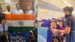 Chandrayaan-3 की सफलता के बाद ISRO प्रमुख का विमान में किया गया स्वागत, वायरल हो रहा है ये वीडियो